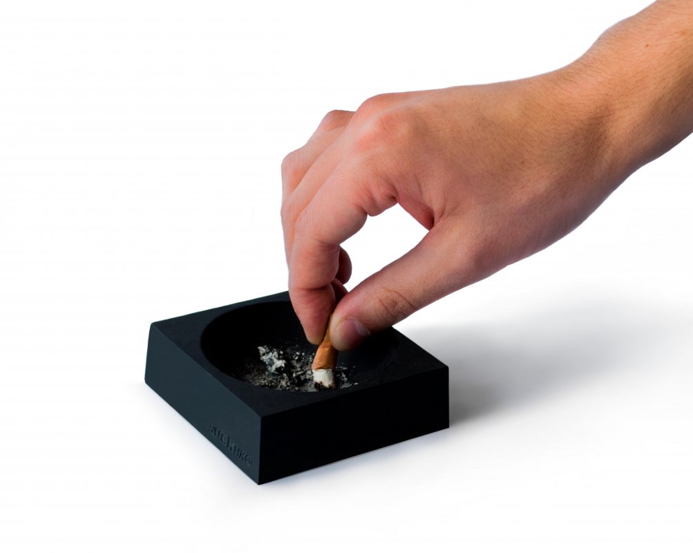 Rubber Ashtray Indestructible soft & squeezy ashtray.