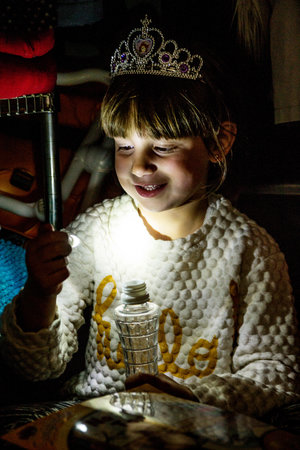 Illuminate any evening with DIY lights that turn bottle into lamps