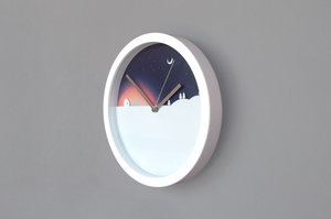 Simple day and night wall hung clock for home and office