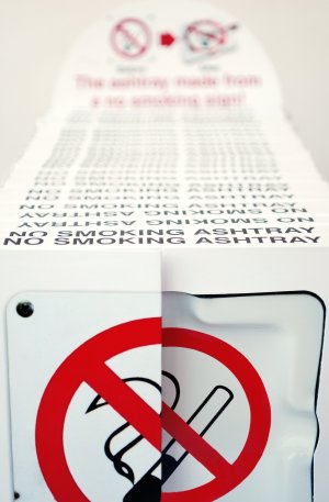 no smoking line