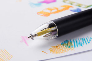 Colored ink pen for creatives and doodlers 