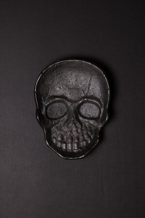 Black cast iron Dish