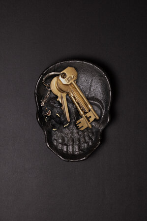 Black cast iron Coin catch-all