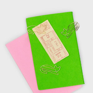 Cute gold cat paper clips