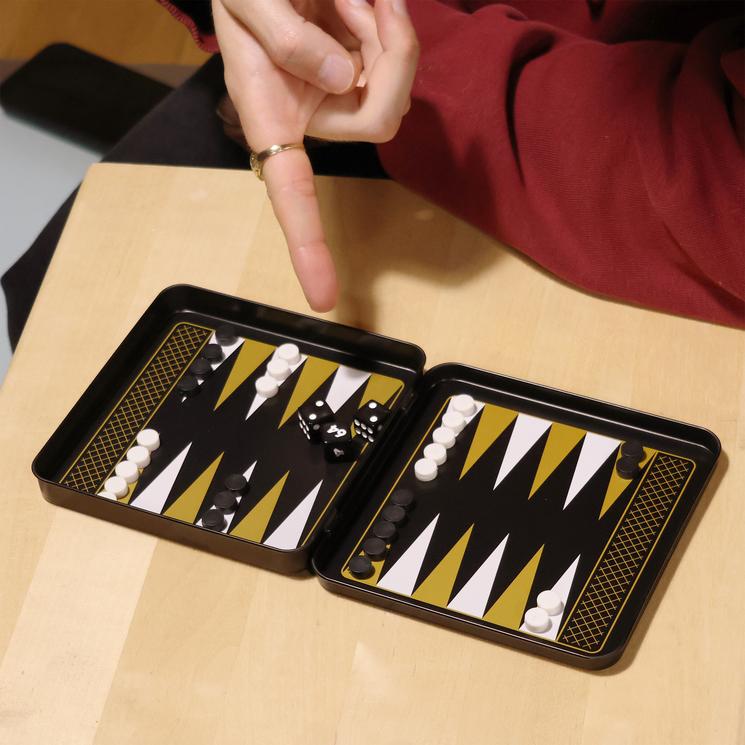 Backgammon Travel Game Tin Dice Gold Iron and Glory Backgammon Travel Game Tin Dice Gold Iron and Glory