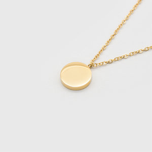 Kuku gold circle necklace