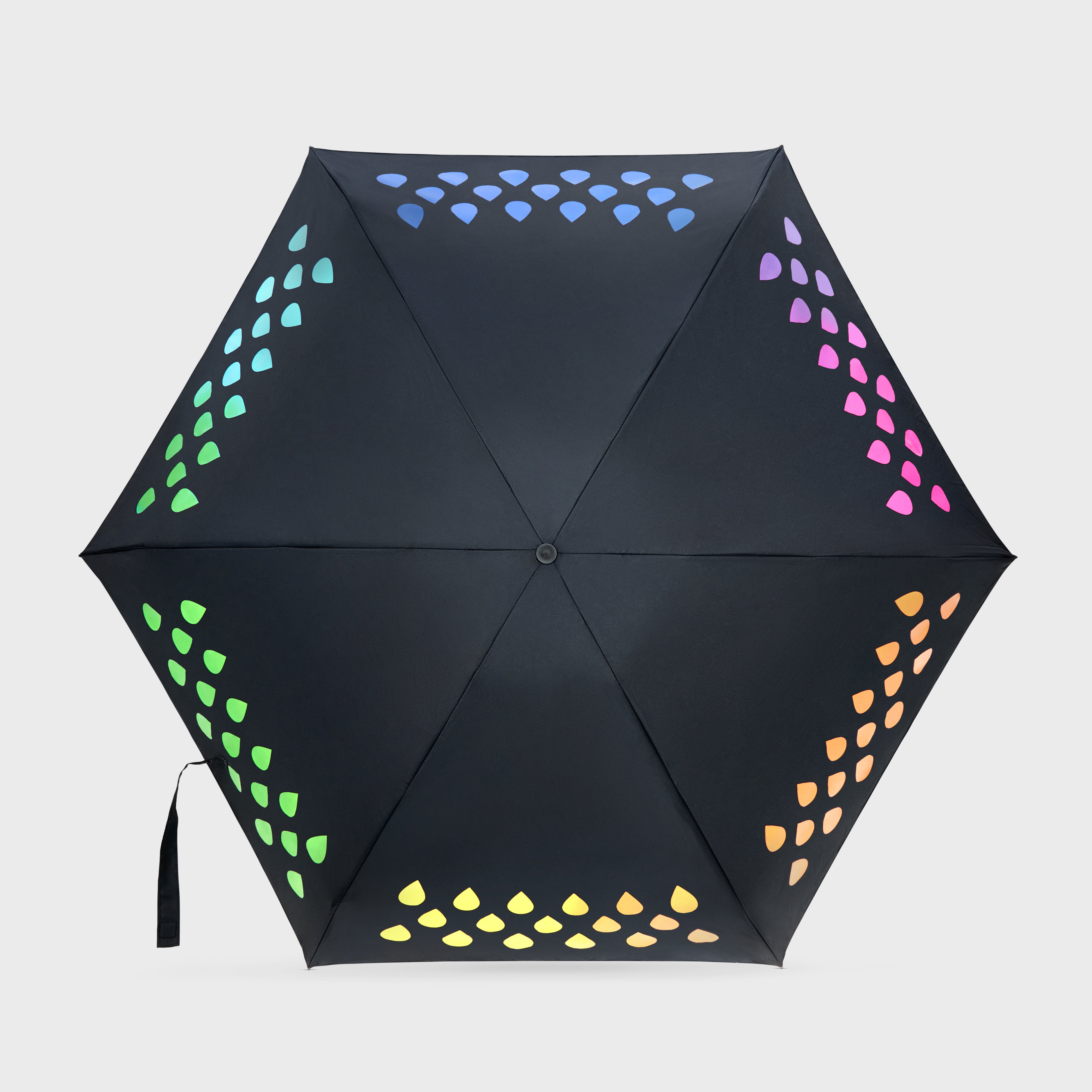 Umbrella Changes Colour When it Rains