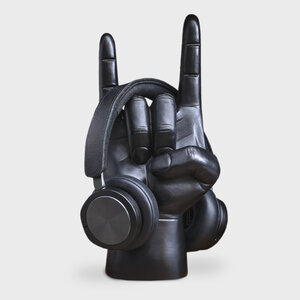 Black rock-hand-organiser-headphone-stand