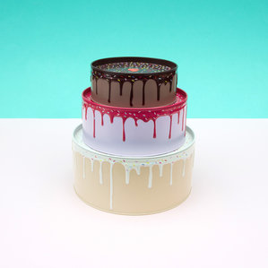 Stacking Storage Tins in Tiered Cake Design 