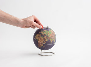 Mini color Cork Globe 