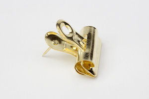 gold push pin clip for displaying photos